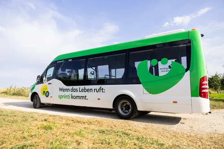 ÜSTRA sprinti von der Seite