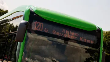 Umleitungen und Shuttlebusse auf den Buslinien 120 und 581 - Haltestellen entfallen wegen Bauarbeiten auf dem Geveker Kamp.